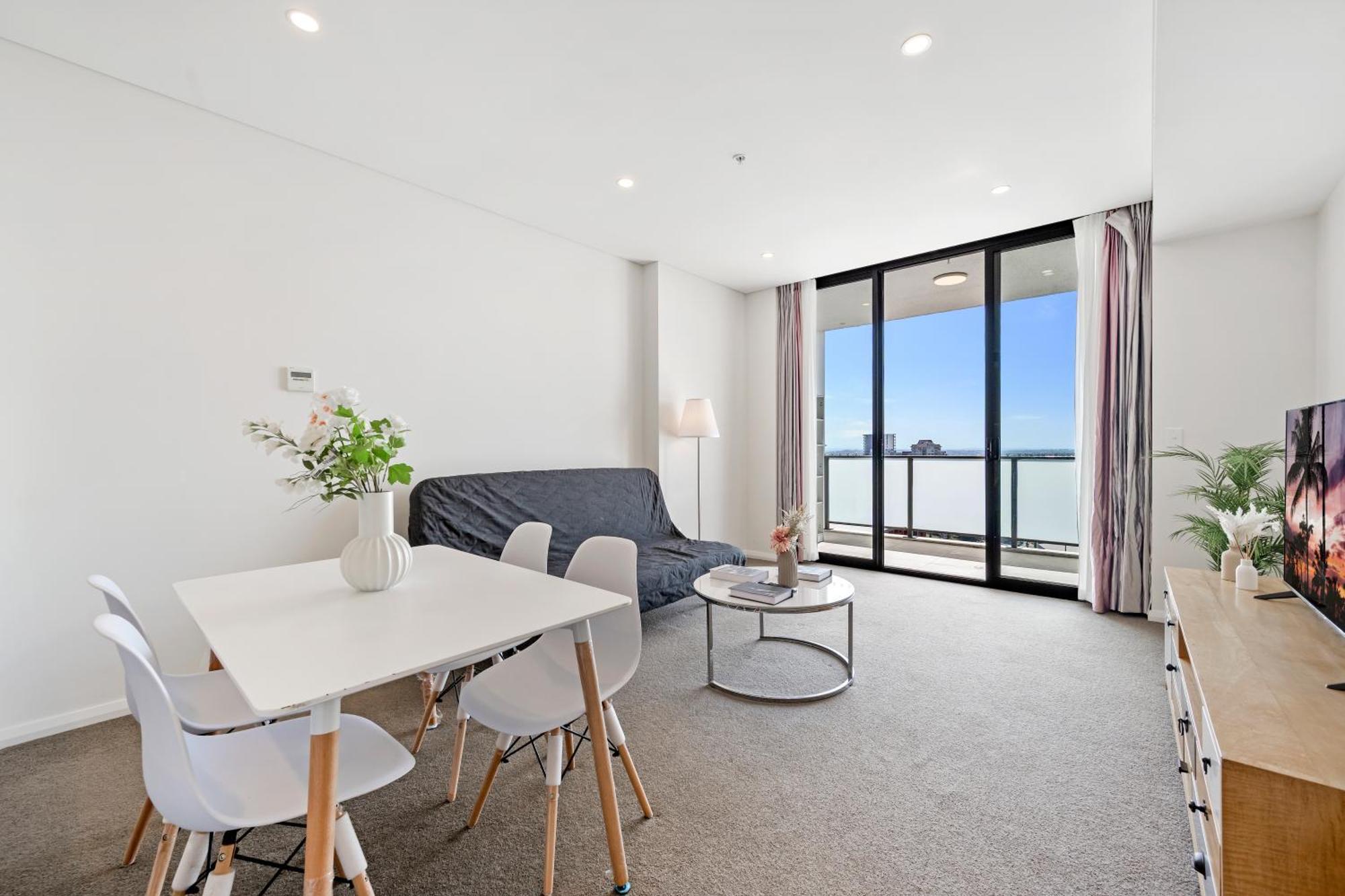 Apartment Luxury 2b2b In Hurstville With Bay & Skyline Views Sydney