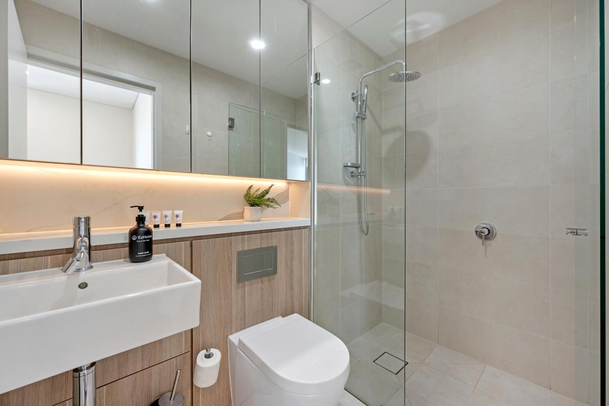 Luxury 2b2b In Hurstville With Bay & Skyline Views Apartment *